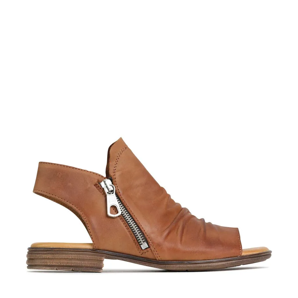 EOS Kami Sandals Brandy