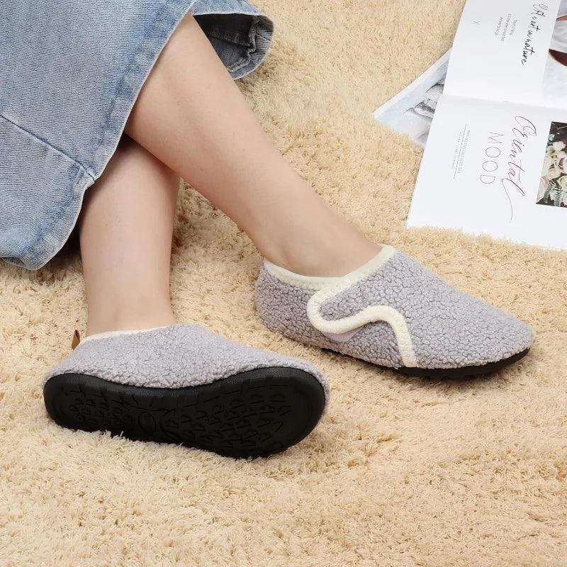Lightweight Fleece Lined Slippers – Cozy Comfort with Secure Traction