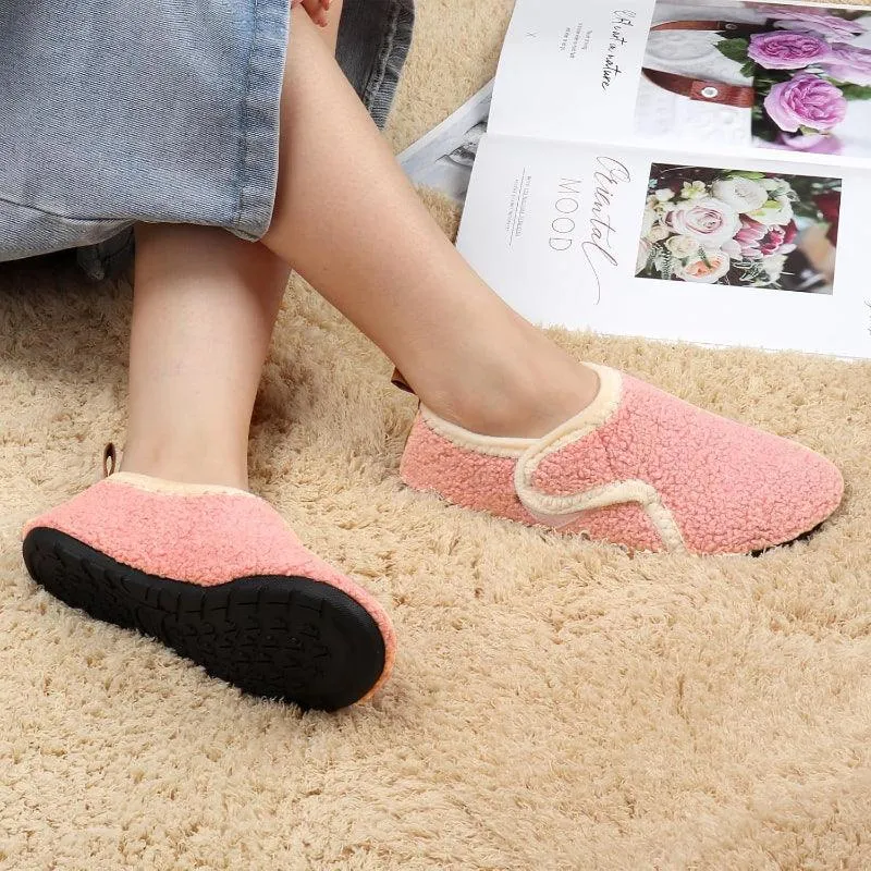 Lightweight Fleece Lined Slippers – Cozy Comfort with Secure Traction