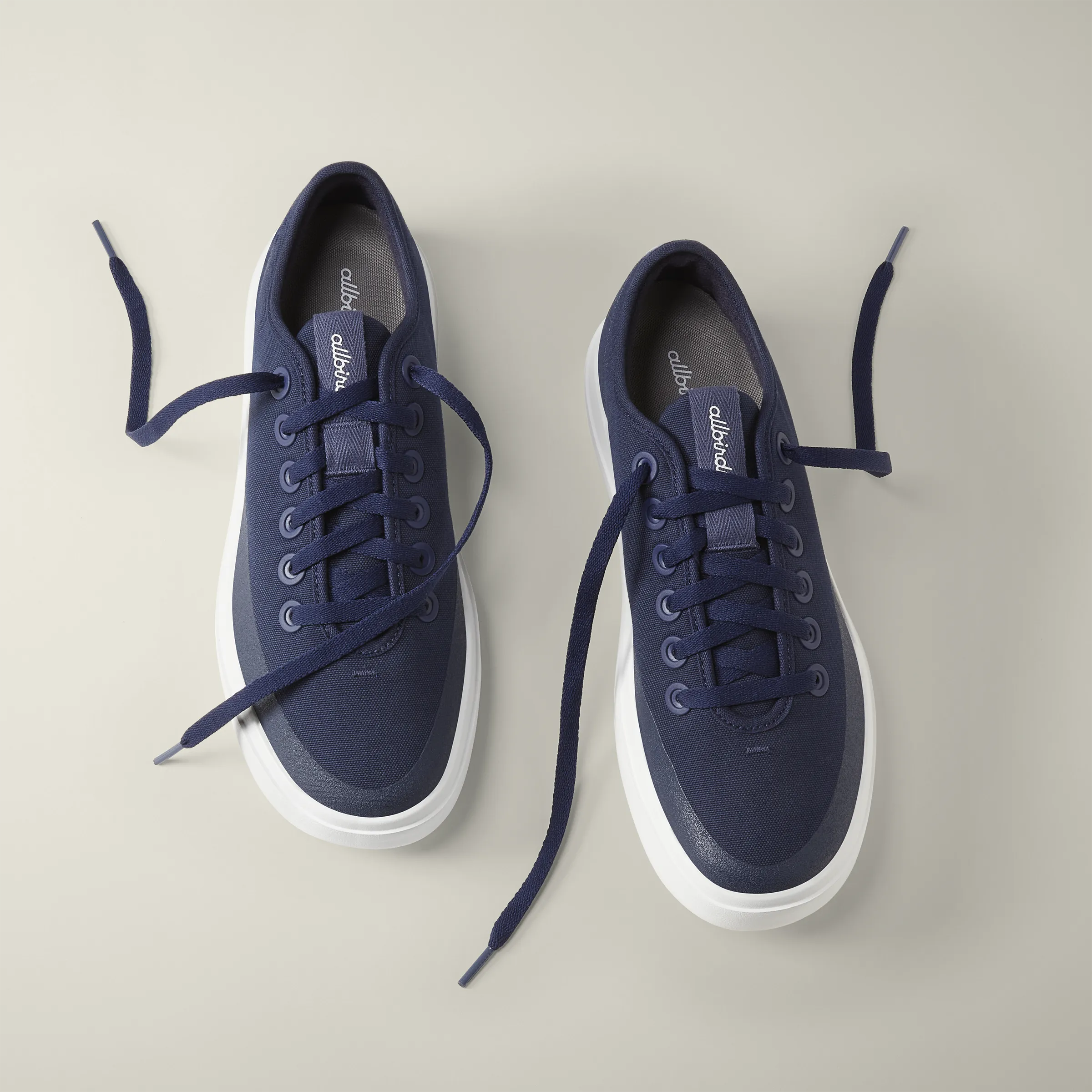 Men's Canvas Pipers