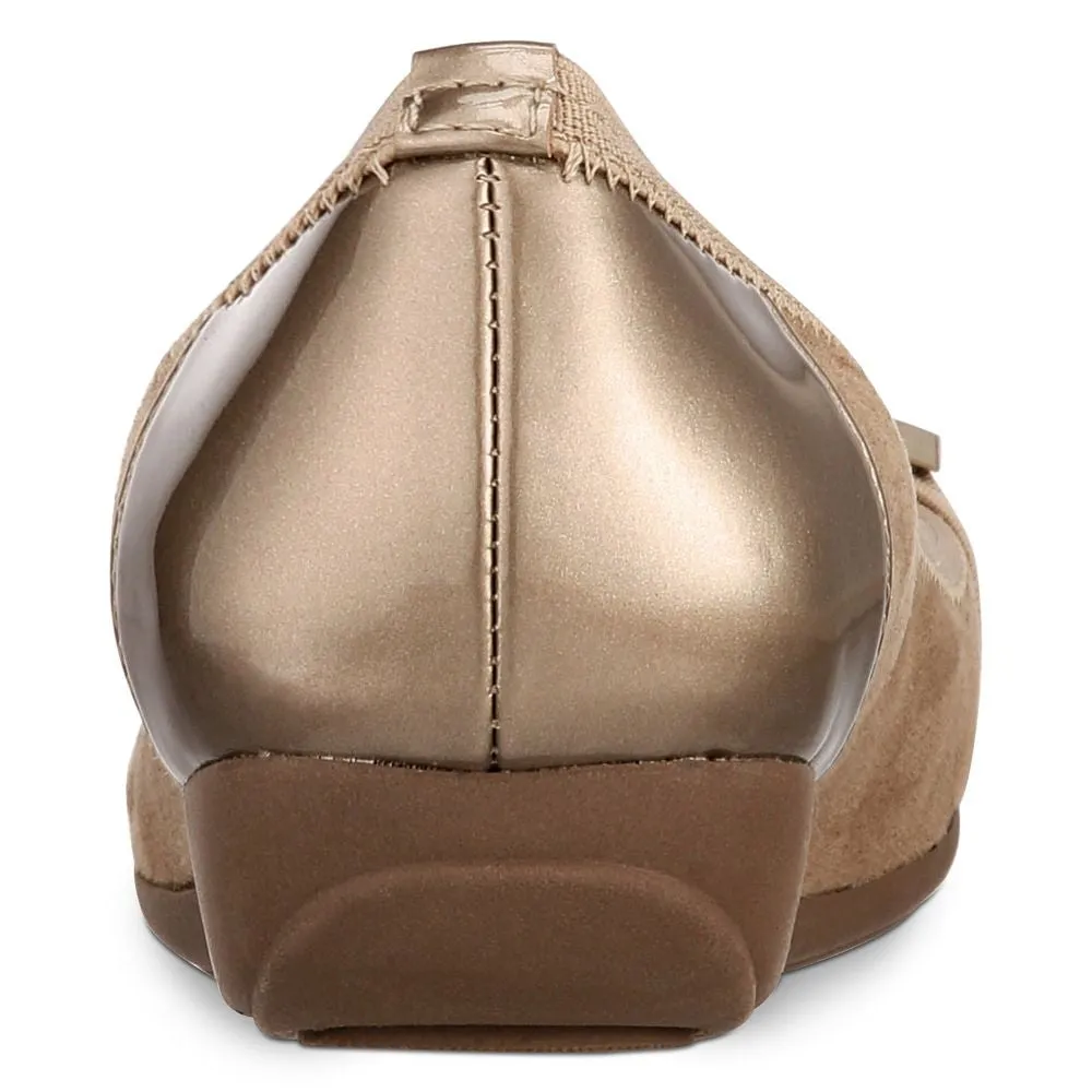 Uplift Taupe Anne Klein Flat I-1-112437